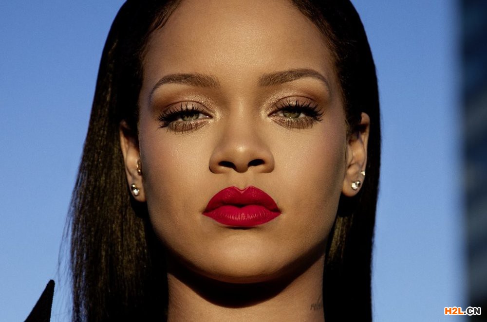 蕾哈娜（Rihanna）起訴濫用“Fenty”姓氏注冊商標(biāo)的父親